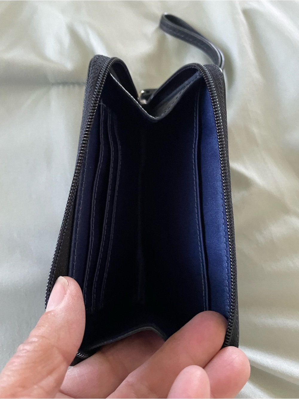 Coach wristlet wallet- NWOT- Beautiful! - Picture 6 of 7